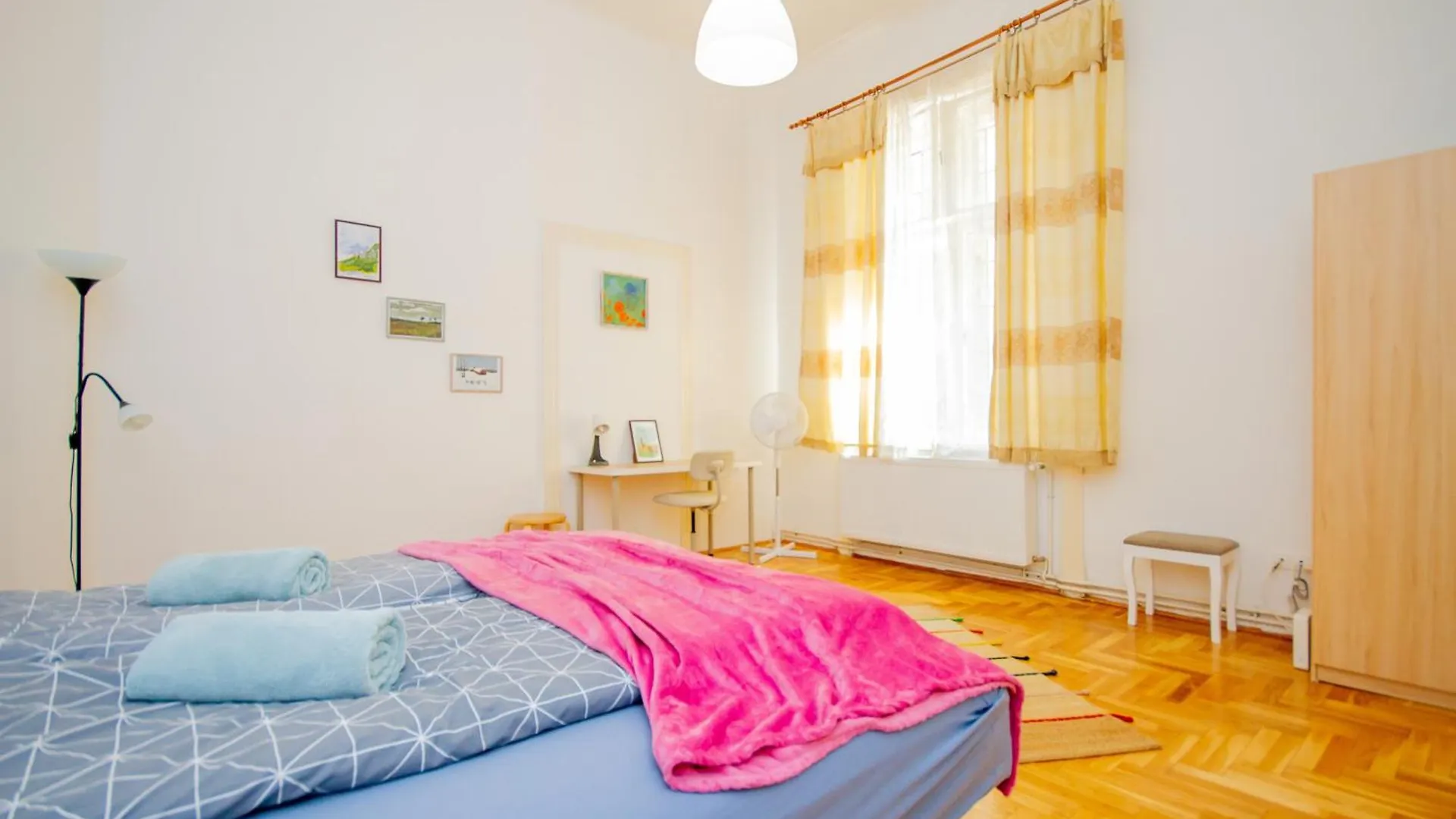 Kelvin'S V District 2Br Urban Haven By Nw Lägenhet Budapest